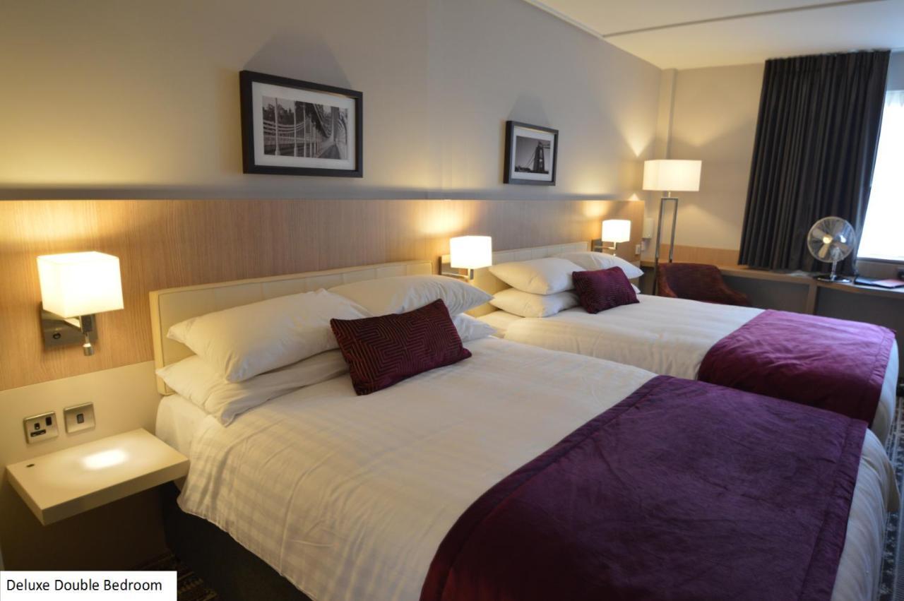 Lancaster Hotel&Spa Uxbridge Exteriér fotografie
